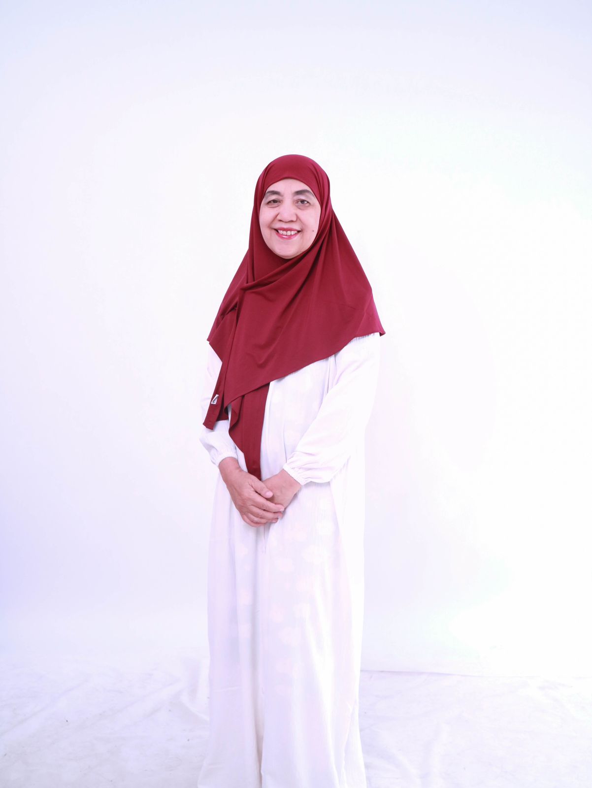 Prof. Dr. drh. Rr. Retno Widyani, MS. MH